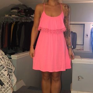 Super cute pink stretchy cotton dress!
